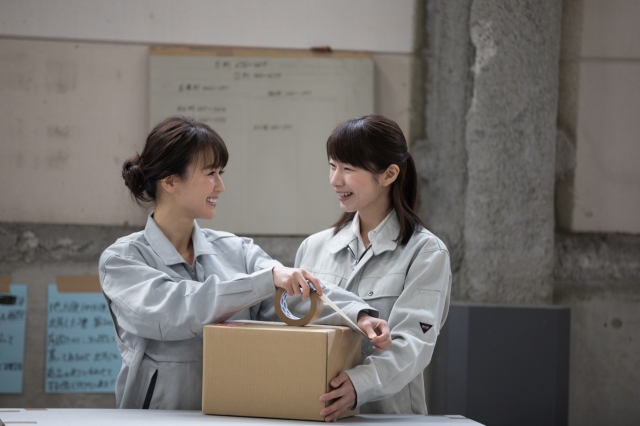 荷物仕分け作業